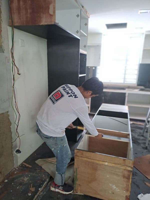 When to hire dismantling and furniture disposal contractors Singapore