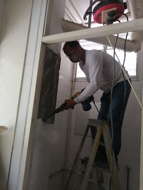 Bathtub and tile hacking for landlords