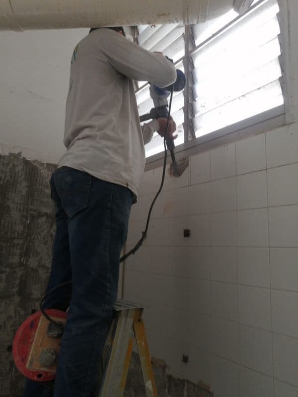 Bathroom tile and bathtub hacking process Singapore